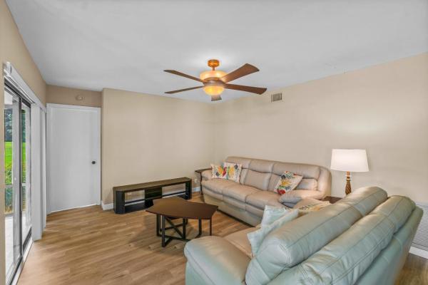 The Coves At Aberdeen, 5893 Parkwalk Dr, Boynton Beach, Florida 33472, image 2