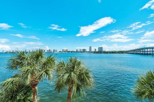 Marina Grande Club & Residences, 2640 Lake Shore Dr #308, Riviera Beach, Florida 33404, image 1