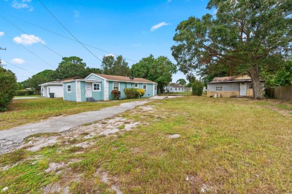 Sunny Acres, 1101 N 22nd St, Fort Pierce, Florida 34950, image 1