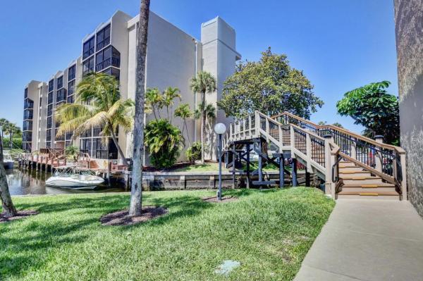 Boca Bayou, 19 Royal Palm Way #1040, Boca Raton, Florida 33432, image 2