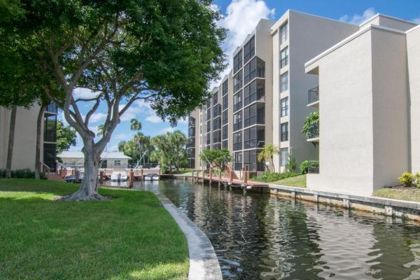 Boca Bayou, 19 Royal Palm Way #1040, Boca Raton, Florida 33432, image 1