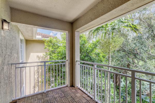 The Villas At Emerald Dunes, 6378 Emerald Dunes Dr #304, West Palm Beach, Florida 33411, image 3