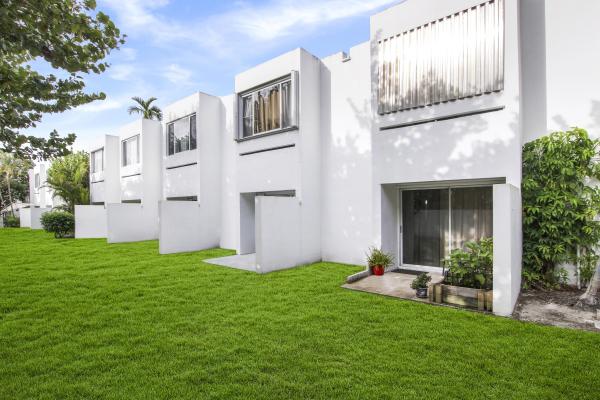Park Place Townhomes, 5030 Elmhurst Rd #D, West Palm Beach, Florida 33417, image 1