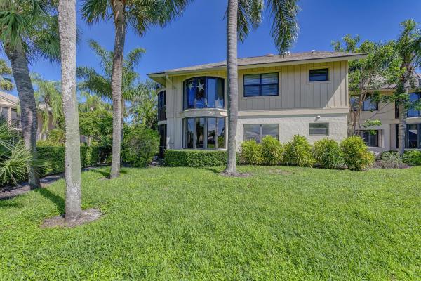 Waterbend At Jonathan's Landing, 17053 Waterbend Dr #130, Jupiter, Florida 33477, image 2