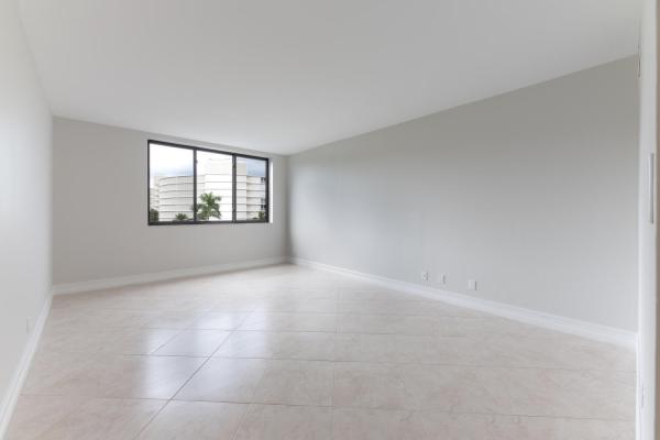 Sutton Place, 2778 S Ocean Blvd, Palm Beach, Florida 33480, image 2