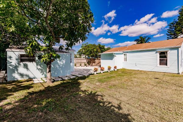 Estates Of South Palm Beach, 440 Malverne Rd, West Palm Beach, Florida 33405, image 2