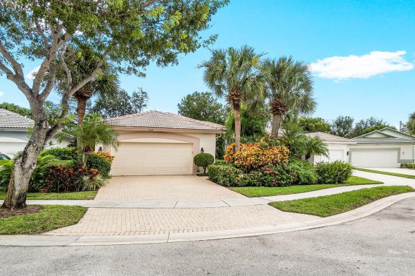 Regatta Cove At Baywinds, 9106 Bay Point Cir, West Palm Beach, Florida 33411, image 2