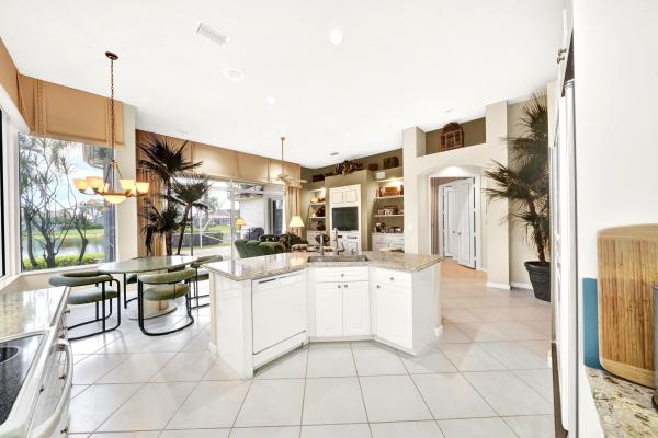 Huntington At Wycliffe, 4661 Hazleton Ln, Lake Worth, Florida 33449, image 2