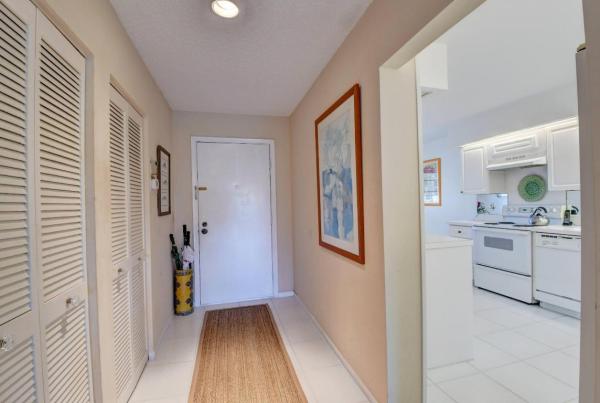 Eastgate At Hunters Run, 36 Eastgate Dr #B, Boynton Beach, Florida 33436, image 2