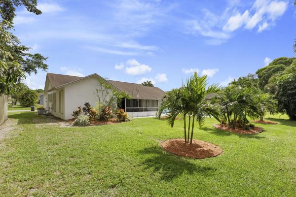 The Lakes Of Sherbrooke, 8186 Chatuga Ct, Lake Worth, Florida 33467, image 1