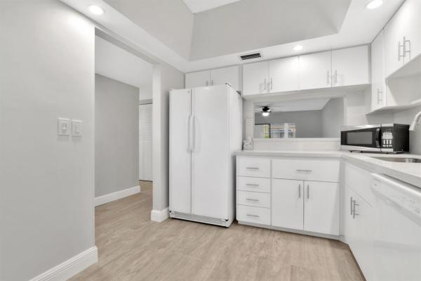 Lakeview Greens, 3011 Linton Blvd #114d, Delray Beach, Florida 33445, image 1
