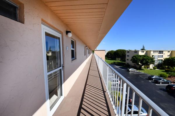 Village Royale Greentree, 2515 NE 2nd 409th Ct #409, Boynton Beach, Florida 33435, image 1