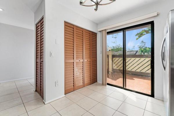 Strathmore Gate, 216 Thorn Apple Ct, Royal Palm Beach, Florida 33411, image 2