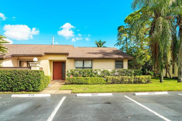 Strathmore Gate, 216 Thorn Apple Ct, Royal Palm Beach, Florida 33411, image 3