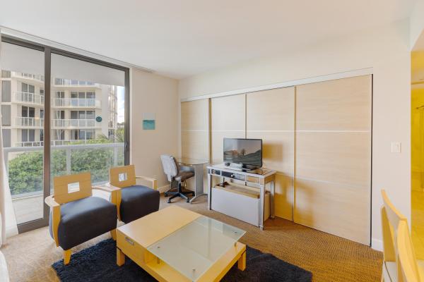 Marenas Resort, 18683 Collins Ave #510, Sunny Isles Beach, Florida 33160, image 2