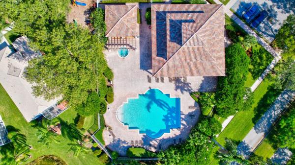 Sandpiper Landing, 5025 Ibis Pl, Coconut Creek, Florida 33073, image 2