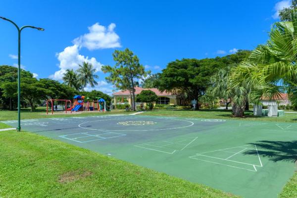 Aspri At Woodbine, 1073 Aspri Way, Riviera Beach, Florida 33418, image 3