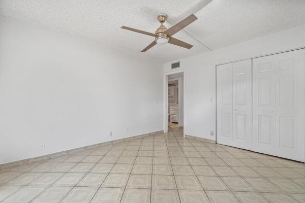 Normandy At Kings Point, 633 Normandy N, Delray Beach, Florida 33484, image 2