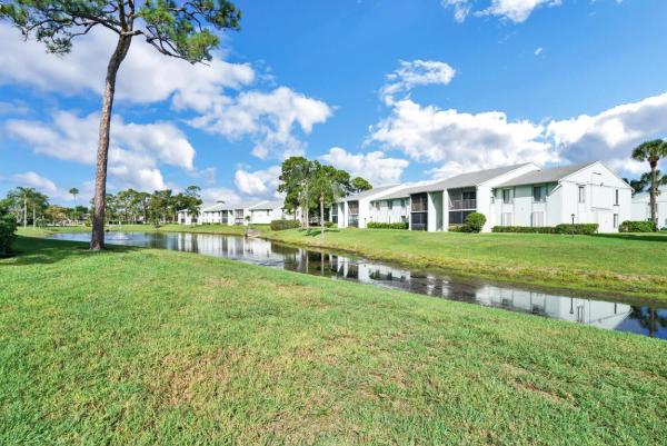 The Palm Club West Village, 3624 Alder Dr #B2, West Palm Beach, Florida 33417, image 2