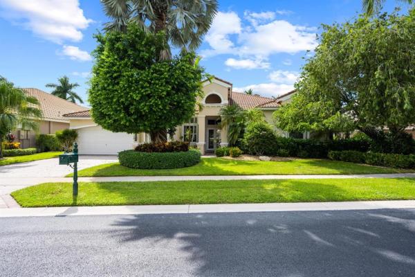 James Court At Wycliffe, 4399 James Estate Ct, Lake Worth Beach, Florida 33449, image 1