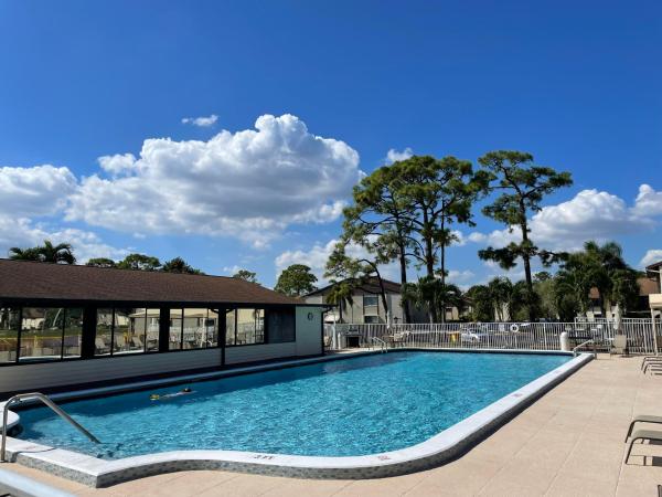 Pine Ridge South 3, 329 Knotty Pine Cir #B-1, Greenacres, Florida 33463, image 3