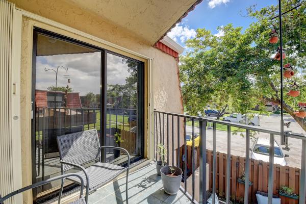 Banyan Lake, 8337 Trent Ct #D, Boca Raton, Florida 33433, image 1