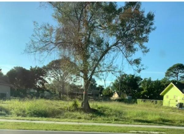 Northport Village, 758 NW Airoso Blvd, Port St. Lucie, Florida 34984, image 1
