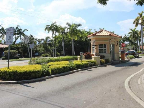 Caribbean House, 3665 NE 167 St #403, North Miami Beach, Florida 33160, image 2