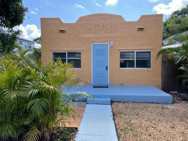 Lake Worth Town, 426 N J St, Lake Worth Beach, Florida 33460, image 1