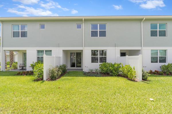 Sandpiper Pointe, 573 Parsons Way, Deerfield Beach, Florida 33442, image 1