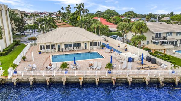 Snug Harbor Gardens, 640 Snug Harbor Dr #F6, Boynton Beach, Florida 33435, image 3