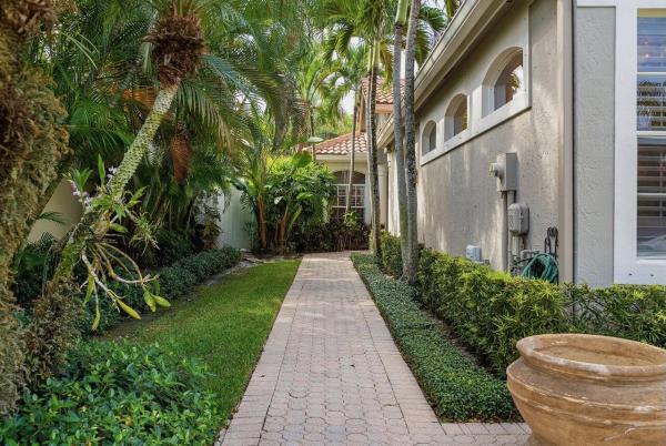 Chukker Cove, 12564 Mallet Cir, Wellington, Florida 33414, image 1