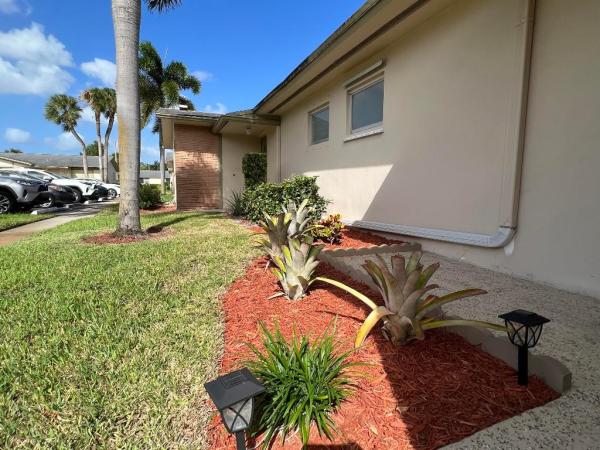 Barkley At Cresthaven Villas, 2630 Barkley Dr E #B, West Palm Beach, Florida 33415, image 1