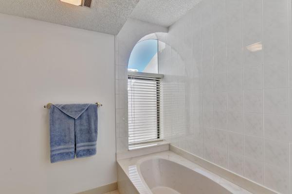 Martinique, 3974 N Ocean Dr #4, Riviera Beach, Florida 33404, image 2