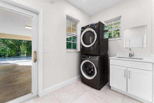 Golf Village, 41 Country Rd, Village Of Golf, Florida 33436, image 2