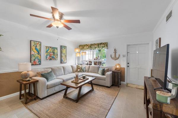 Seven Seventy East Camino, 770 E Camino Real, Boca Raton, Florida 33432, image 1