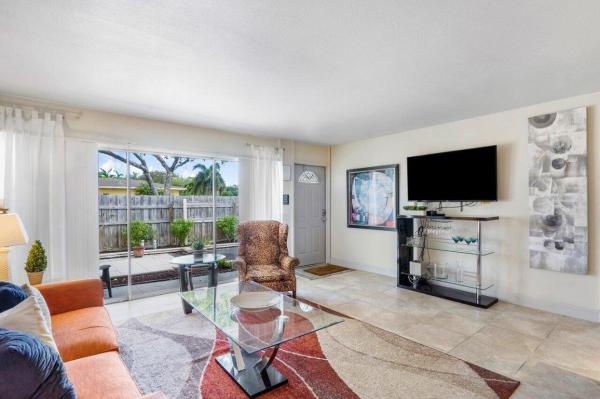 Estates Of South Palm Beach, 3725 S Olive Ave, West Palm Beach, Florida 33405, image 2
