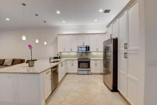 Valencia Cove, 8388 Cloud Peak Dr, Boynton Beach, Florida 33473, image 2