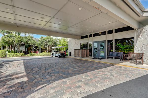Eastpointe Country Club, 13347 Garth Ct, Palm Beach Gardens, Florida 33418, image 3