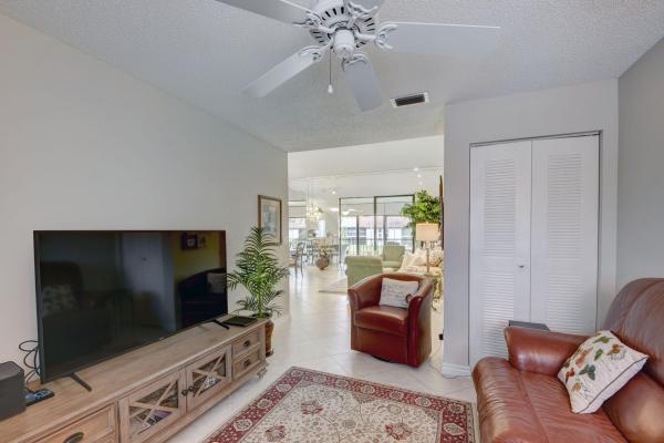 Palm Chase Lakes, 10215 N Circle Lake Dr #201, Boynton Beach, Florida 33437, image 1