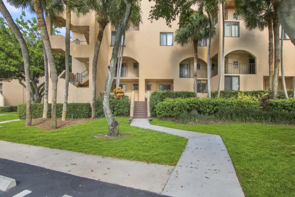 Lavers Delray Racquet Club, 755 Dotterel Rd #1111, Delray Beach, Florida 33444, image 1