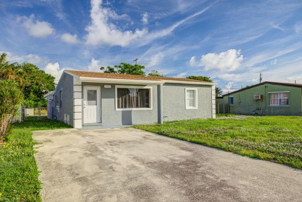 Blue Heron Park, 330 W 28th St, Riviera Beach, Florida 33404, image 1