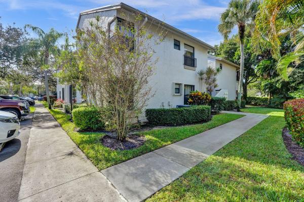 Karanda Village 6, 3519 NW 35th St ##1601, Coconut Creek, Florida 33066, image 1