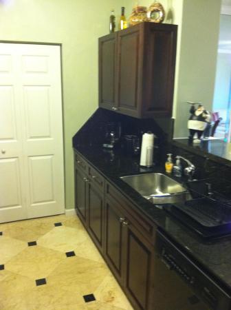 Garden Residences At CityPlace, 580 S Sapodilla Ave #202, West Palm Beach, Florida 33401, image 2