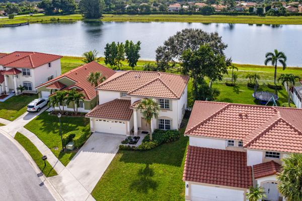 Hidden Lake, 10779 Buttonwood Lake Dr, Boca Raton, Florida 33498, image 2