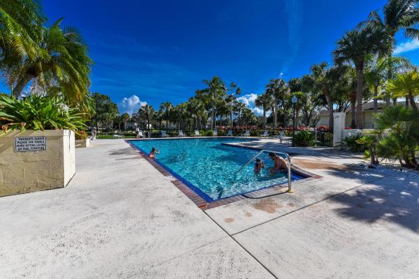Wellesley At Lake Clarke Shores, 8128 Sedgewick Ct #28B, Lake Clarke Shores, Florida 33406, image 2