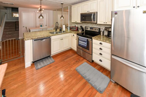 Wellesley At Lake Clarke Shores, 8128 Sedgewick Ct #28B, Lake Clarke Shores, Florida 33406, image 1