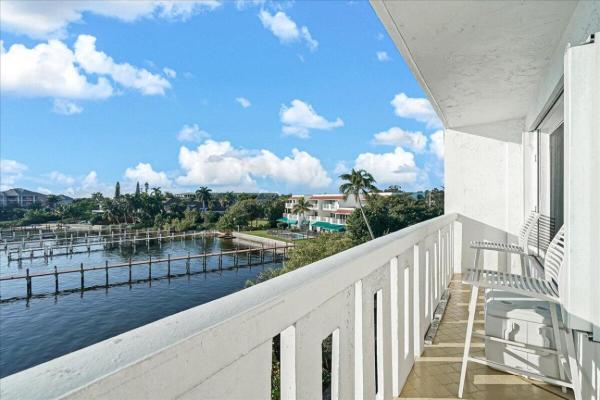 South Sea Islander, 231 E Lantana Rd #403, Lantana, Florida 33462, image 1