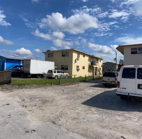 Raders, 693 SW 5th St, Belle Glade, Florida 33430, image 1