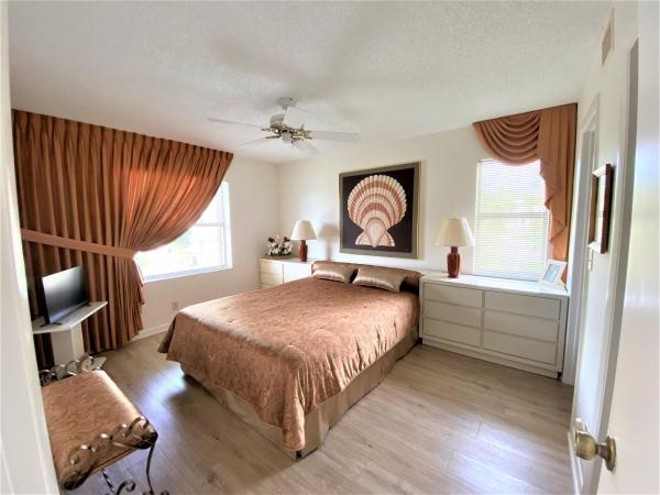 Lucerne Lakes Golf Colony, 7161 Golf Colony Ct #204, Lake Worth, Florida 33467, image 1